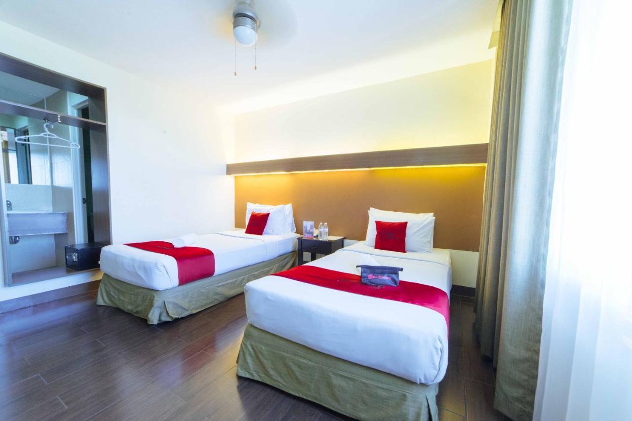 Reddoorz Premium @ The Ritz Garden Oases Hotel Davao City Kültér fotó