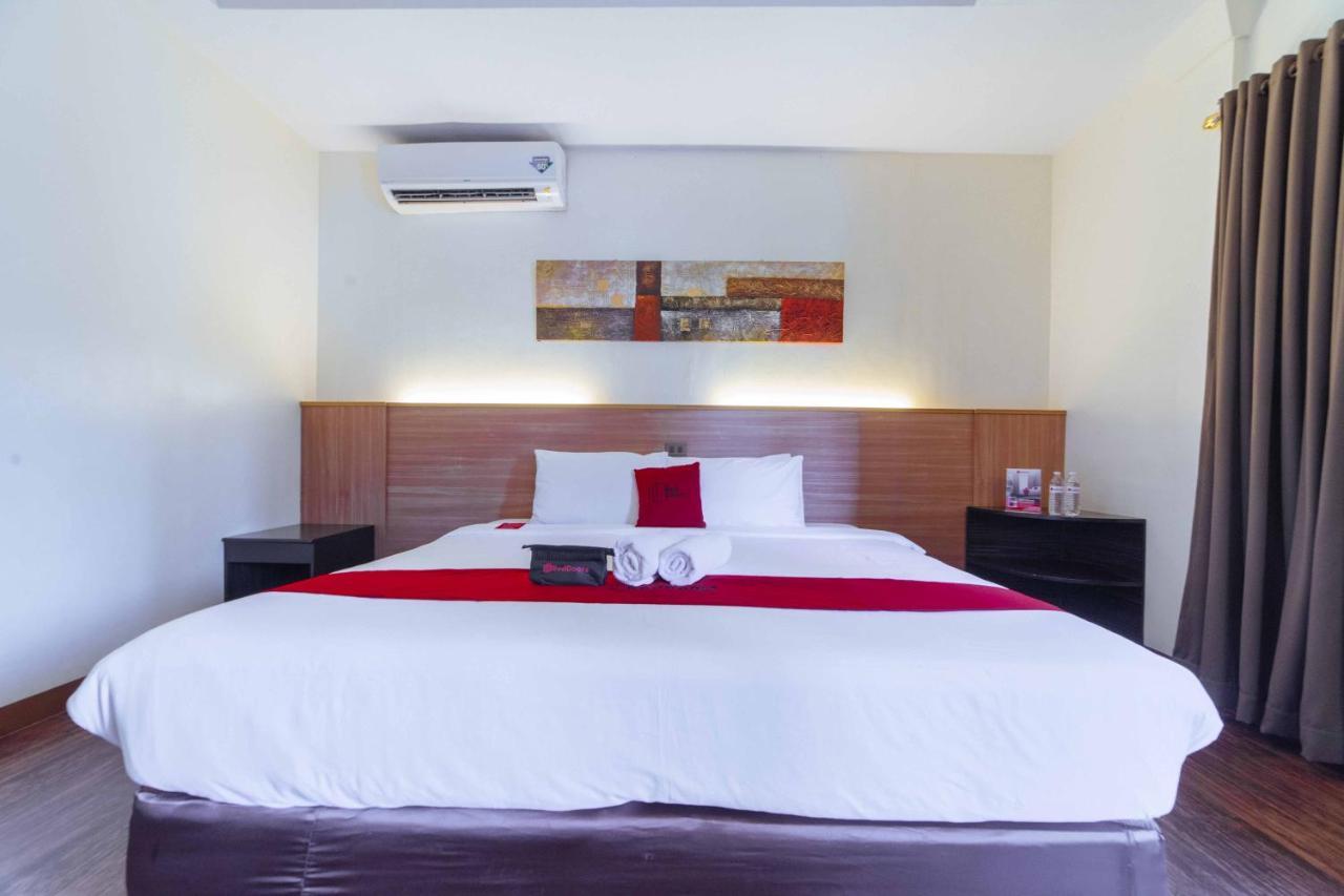 Reddoorz Premium @ The Ritz Garden Oases Hotel Davao City Kültér fotó